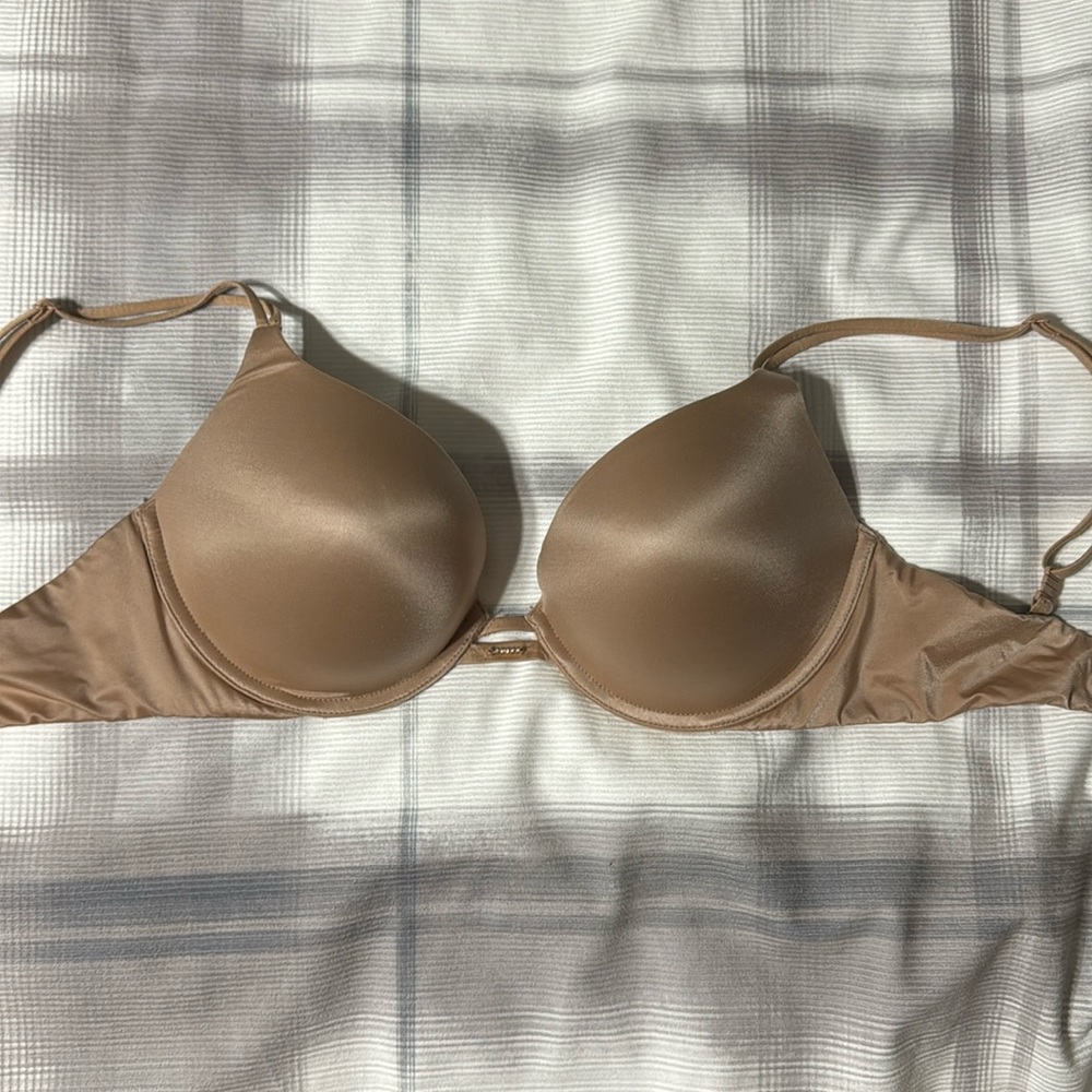 Victoria’s Secret Very Sexy push up bra